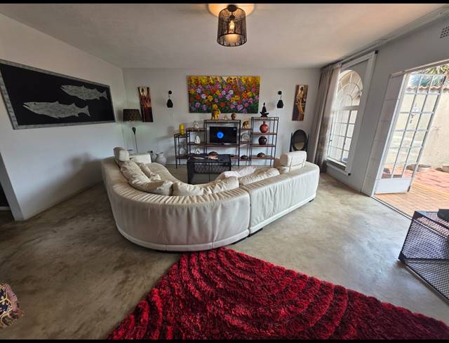 3 BEDROOM TOWNHOUSE FOR SALE IN THREE RIVERS